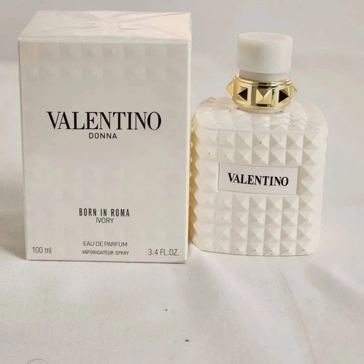 Valentino Donna Born in Roma Eau de Parfum 3.4 fl oz (100 ml) Women’s Luxury Floral Amber Fragrance – White Bottle Edition
